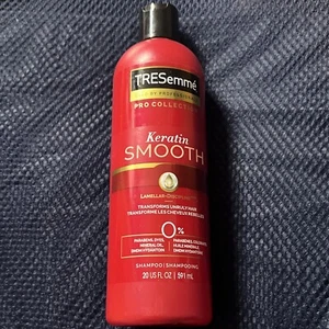 TRESemme Pro Collection KERATIN SMOOTH Shampoo 20 FL oz. Professional Shampoo - Picture 1 of 2
