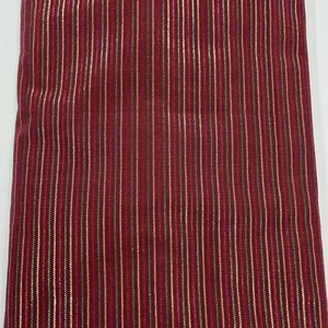 Red CHRISTMAS Tablecloth Tinsel Stripe Rectangle 60 x 84 Cotton Metallic NEW - Picture 1 of 2