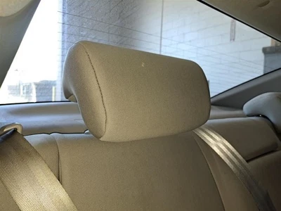 Reposacabezas trasero lado pasajero Rh Forte Sku #4255217 2010 Foto 1 de 4