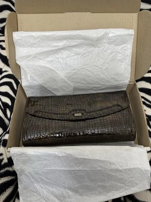 GENUINE VINTAGE BEAUTIFUL REPTILE LOOK BALLY CLUTCH,NEVER USED & ORIGINAL BOX! - Image 1 of 4