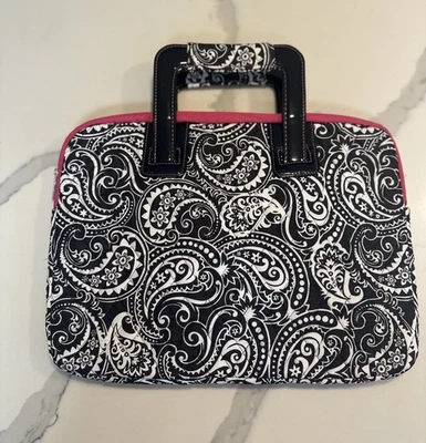 STUDIO C Paisley Bolso para Laptop Funda con Asas Se Adapta a Computadoras 15”–16” Limpio Foto 1 de 4
