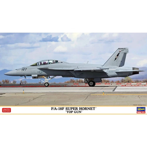 HASEGAWA Aereo FA-18F Super Hornet - TOP GUN da assemblare e dipingere 1/72...
