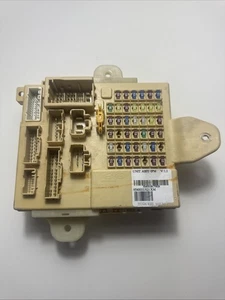 Caja de relé interior de caja de fusibles KIA Sorento 2011-2013 OEM 954001U021XM - Imagen 1 de 9