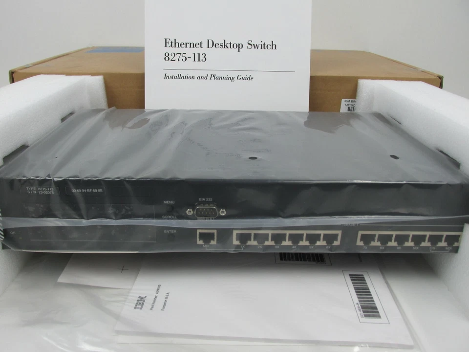 IBM 8275-113 Fast Ethernet Desktop Switch 12-port - Image 1 of 4