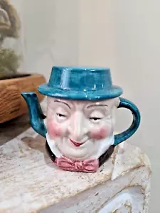 Tetera vintage miniatura personaje Artone Micawber Charles Dickens doble cara - Imagen 1 de 10
