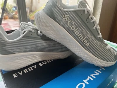 Columbia - Women's Konos Swift Running Shoe - Womens 9 - Sea Salt Cool green - Image 1 of 4