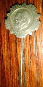 JUGOSLAWIEN EX JUGOSLAW PRÄSIDENT TITO GESICHTSNADEL KOMMUNISTISCHE ÄRA - Bild 1 von 3