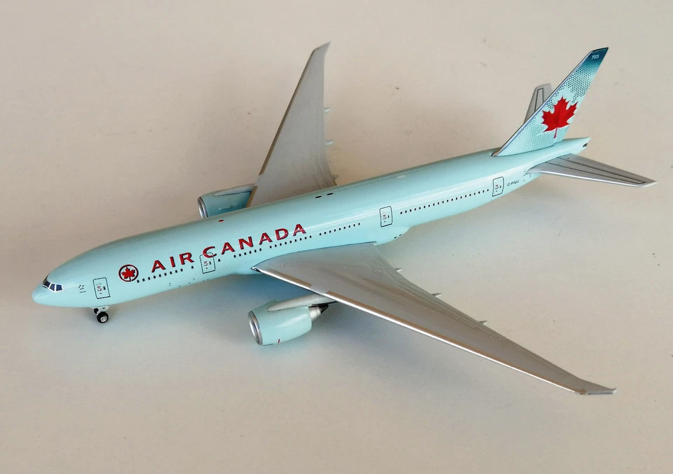 WITTY Wings 1:400 ● Boeing 777-233LR AIR CANADA (c2007 C-FIUJ, w/ stand) Diecast - Imagen 1 de 4