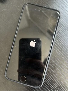 Apple iPhone 7 - 32 Go - Noir (Désimlocké) A1778 (GSM) (CA) - Photo 1 sur 8