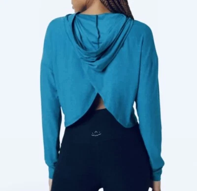 $78 BEYOND YOGA MADE IN USA Sudadera con Capucha Recortada M Peso Pluma No Mires atrás Azul Foto 1 de 4