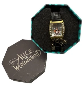 Disney Alice im Wunderland Live Action Verrückter Hutmacher Uhr A Charms Neue Batterie - Bild 1 von 7