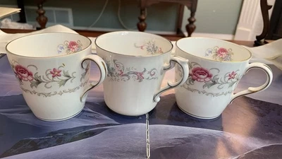 Paragon Bone China England 3 Tea Coffee Mugs Romance & Chatelaine Patterns - Image 1 of 4