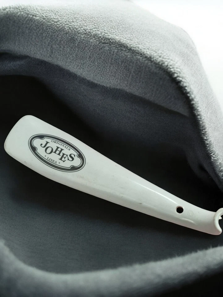 Chausse-pied ancien publicitaire Johes vintage, accessoire rétro collection - Photo 1/1