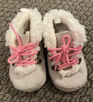 Botas forradas Baby GAP Sherpa Foto 1 de 2
