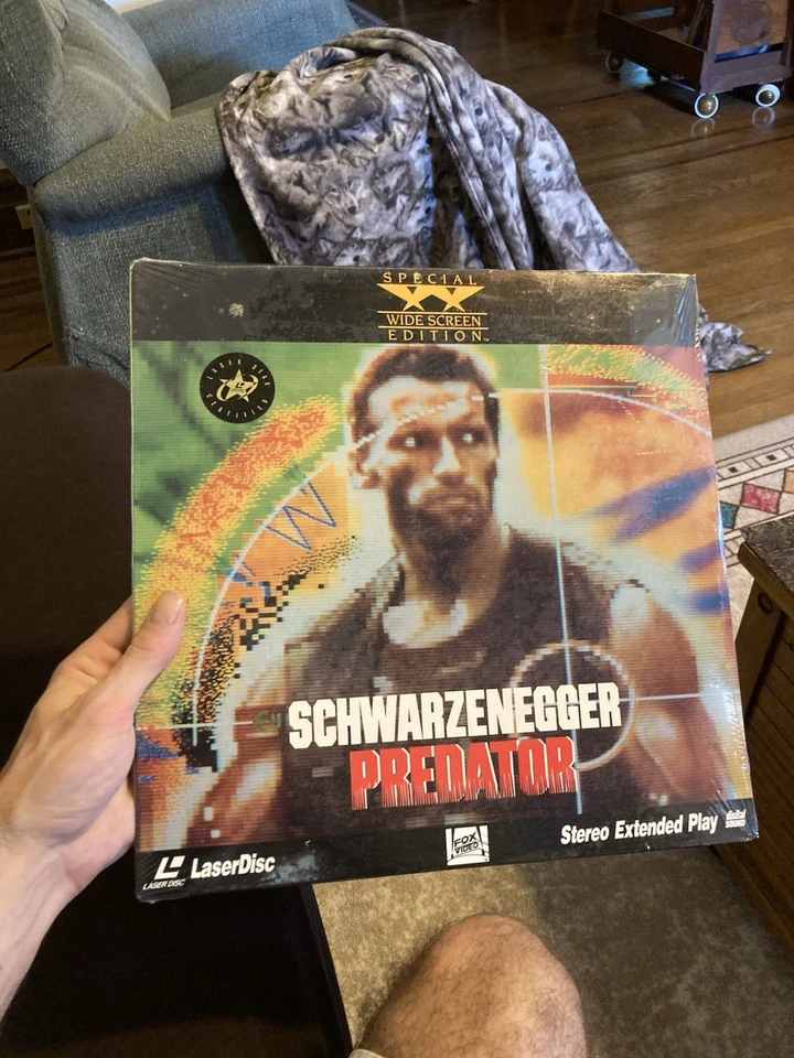 "Predator" Special Widescreen Edition Laserdisc LD Arnold Schwarzenegger Sealed - Image 1 of 4