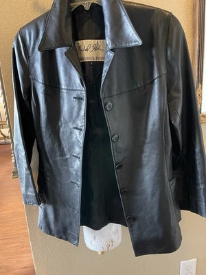 Chaqueta de cuero estilo blazer para dama piel de cordero suave real Foto 1 de 3