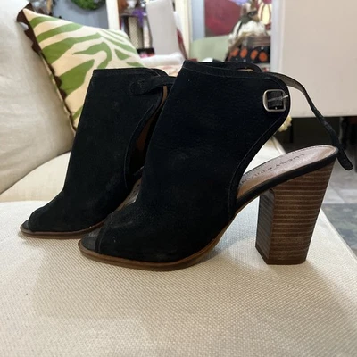 Tacones gruesos de gamuza marca Lucky Foto 1 de 4