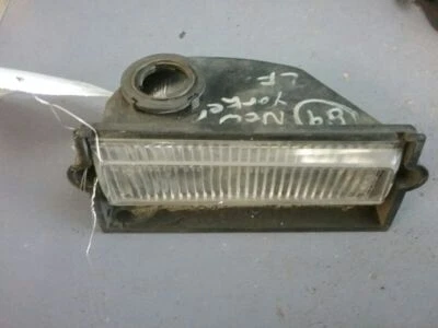 Guardabarros de esquina con luz de estacionamiento/esquina del conductor para 88-91 NEW YORKER (FWD) 14377 Foto 1 de 3