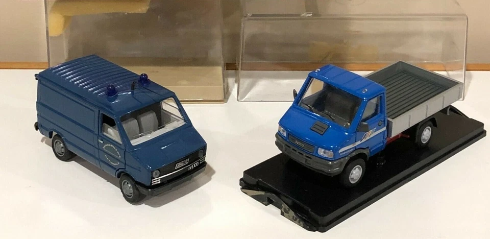批量 2 件 OldCars 依维柯卡车 Van Bus 1: 43 — 第 1/2 张图片
