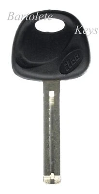 Replacement Car Key Blank Fits 2011 Kia Rondo - Imagem 1 de 4