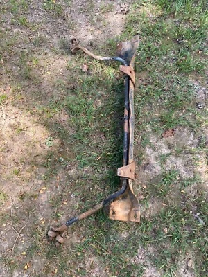 1989 Ford Truck F150 2x4 300-6 4.9L front sway bar with crossmember & links Foto 1 de 4