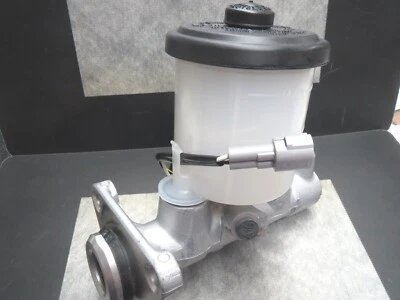 Cilindro maestro de freno para Toyota Corolla 90-92 Hecho en Japón AISIN - ¡Envío rápido! Foto 1 de 4
