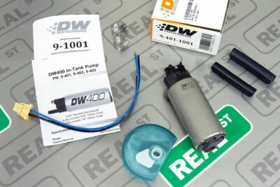 Bomba de combustible universal en tanque DeatschWerks E85 DW400 415lph 9-401-1001 Foto 1 de 4