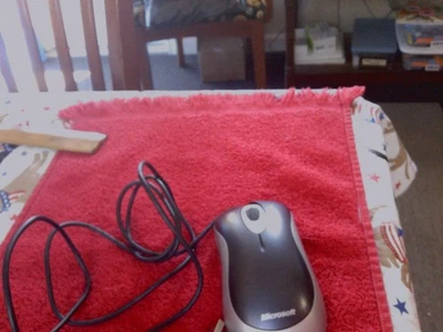 Microsoft USB Wired 1000 Optical Mouse Model 1068 - Image 1 of 3