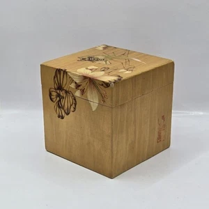 VINTAGE CHINESE SQUARE BAMBOO VENEERED LACQUERED BOX CADDY ROSE HAND PAINTED - Picture 1 of 19