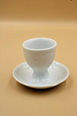 Kaiser Porzellan Domino Weiß Eierbecher Frühstück Klassisch Schön  - Bild 1 von 3