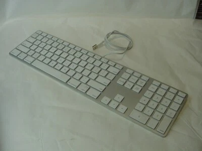 GENUINE APPLE KEYBOARD A1243 THIN ALUMINUM MAC STANDARD WITH NUMERIC KEYPAD - Image 1 of 3