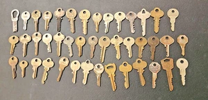 Vintage Lot Keys Padlock House Corbin Yale Miller Master Lion Eagle Clinton K7 - Picture 1 of 23