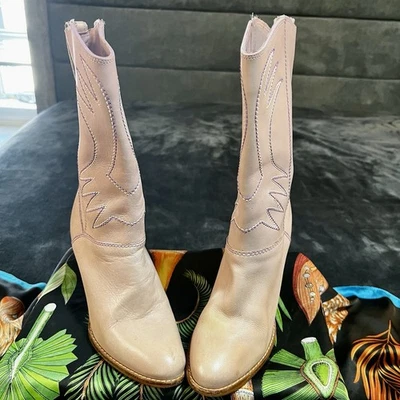 Women’s Vintage 9 West Lilac& Lavender Leather Boho Heel Western Boots 7.5B - Image 1 of 4