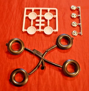 Revell 1957 Ford Del Rio Wagon Wheels and Tires 1/25 - Picture 1 of 2