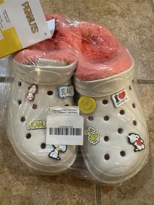 Peanuts Women’s 8.5-9 Peanuts Snoopy Clog Sandals Fashion Shoes Limited Edition - Picture 1 of 8