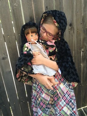 NEW! Handmade Girl size 5-8 and 18" Dolly Matching Two-sided Fur Cape Set! - Image 1 of 4