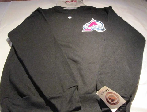 Colorado Avalanche Turtle Neck Sweatshirt Medium  Majestic NHL Hockey Cover