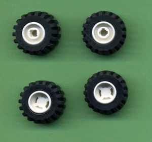 Lego--Reifen - 6015- Mit Felge- Mit Kerbe -- Weiß - 6014b - 4 Stück - Neuwertig - Picture 1 of 1