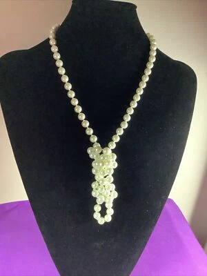 Collar Premier Designs 1980-90 anudado blanco imitación perla 24 pulgadas Strand N56 Foto 1 de 4