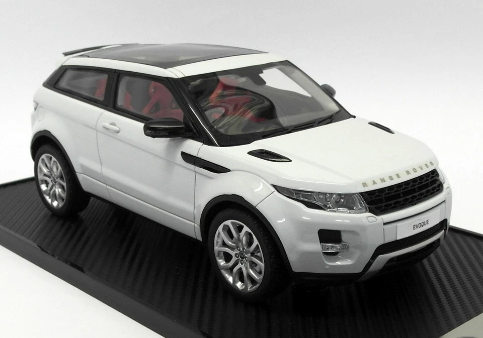 Century Dragon 1/18 Scale CDLR-1002 - 2011 Range Rover Evoque - White - Image 1 of 4
