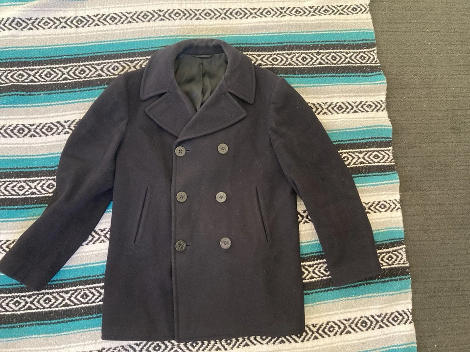 Peacoat Kersey Wool Men’s Size 40R, U.S. Navy Issue 1968 Excellent Condition - Image 1 of 4