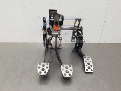 16 2016 SUBARU WRX STI ACCELERATOR PEDAL SET  - Image 1 of 4