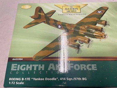 CORGI AVIATION 1:72  BOEING B17E FLYING FORTRESS  YANKEE DOODLE  414 SQN ./97 BG - Image 1 of 4