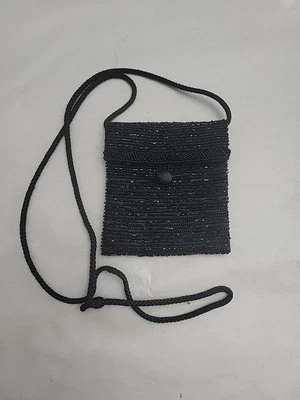 Bolso Bandolera Vintage Negro Cuentas Suave y Grueso Tela Solapa Usado Foto 1 de 4