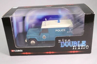 LE5459 CORGI CC07710 1/43 Land Rover Defender Lancashire constabulary Police - Photo 1/4