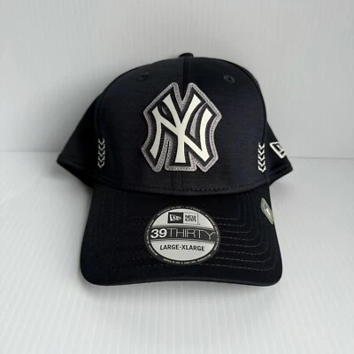 Adult New Era Navy New York Yankees 2024 Clubhouse 39THIRTY Flex Fit Hat L/XL - Image 1 of 4