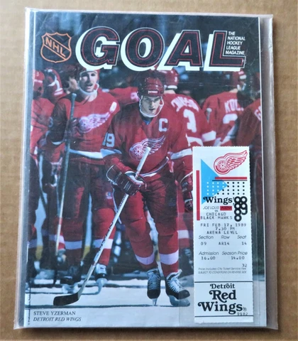 Red Wings vs  Blackhawks 2-17-1989  Program, Roster Sheet, & Game Ticket Roenick Cover