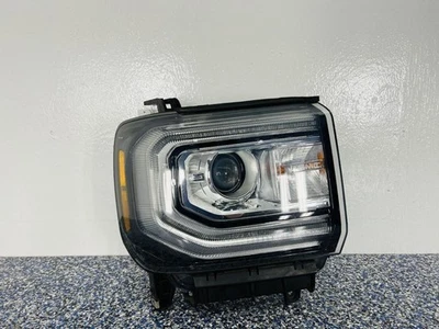 Passenger Headlight Classic Style Limited Fits 16-19 SIERRA 1500 PICKUP 919957 - Image 1 of 4