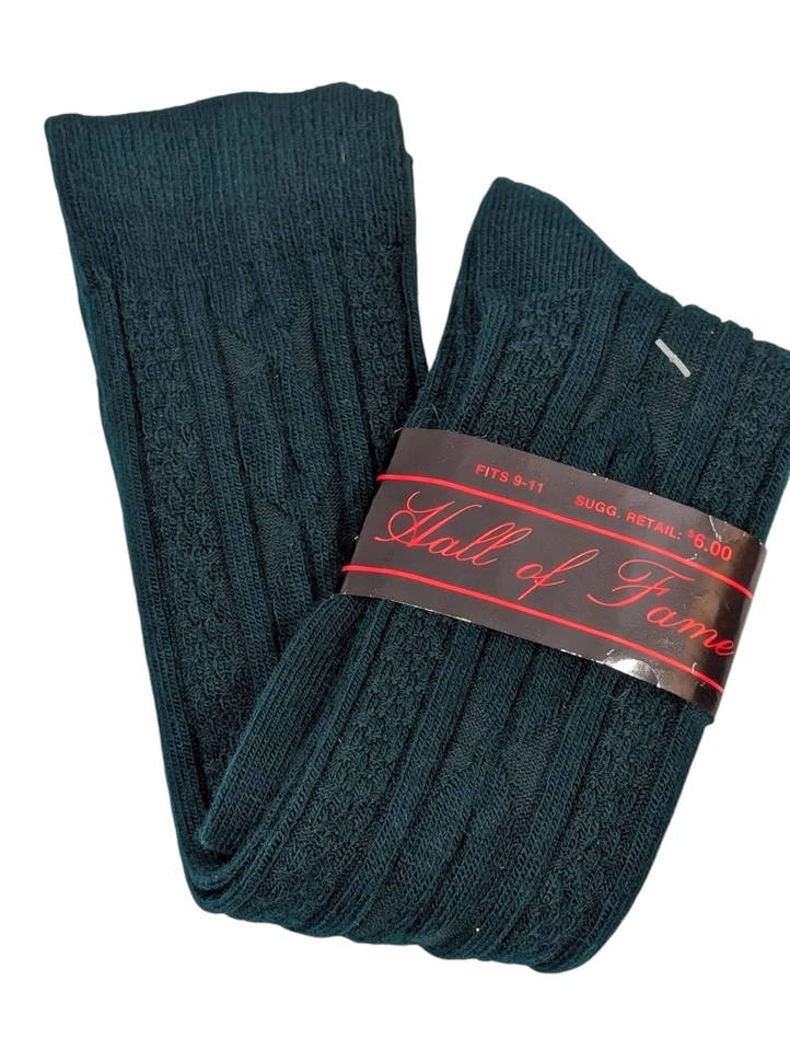 VTG Cable Knit Socks Green Womens Size 9-11 Acrylic Nylon Blend Slight Irregular - Image 1 of 4