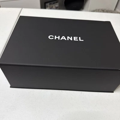 Небольшая пустая сумочка Chanel магнитная коробка для хранения с Moi (1257) - Изображение 1 из 4